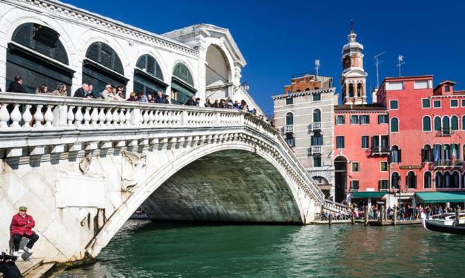 Apartamento Palazzo Malipiero Venecia Exterior foto