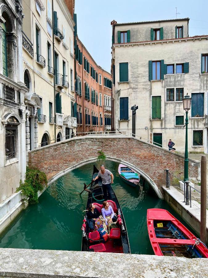 Apartamento Palazzo Malipiero Venecia Exterior foto